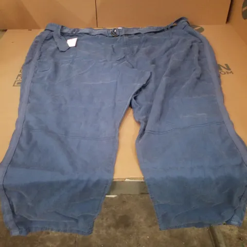 BOX CONTAINING APPROXIMATELY 7 BRAND NEW JULIPA BLUE CARGO TROUSERS - SIZE 30