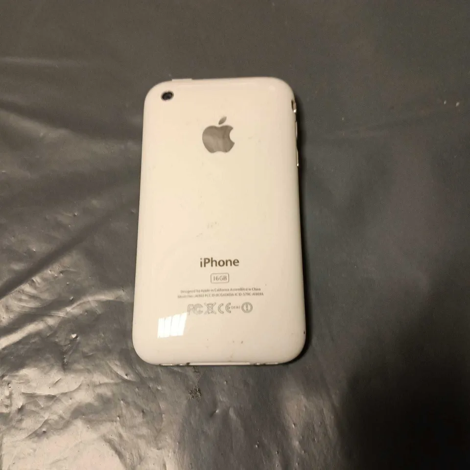 APPLE IPHONE 16GB – WHITE 