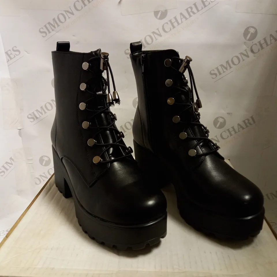 KOI VEGAN BLACK ENCLAVE CHUNKY BOOTS - SIZE 4