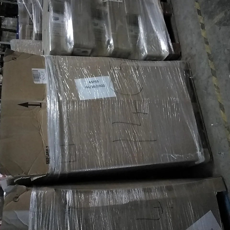 PALLET OF ASSORTED ITEMS INCLUDING M DESIGN KITCHEN STACKING BASKETS, M DESIGN OFFICE BINS, M DESIGN WIRE SHELF DIVIDER, M DESIGN WIRE BASKET
