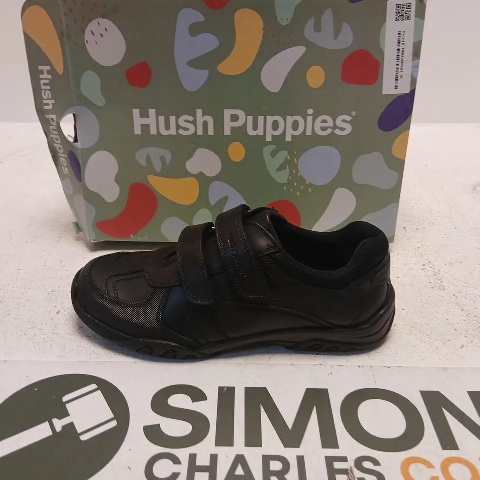 HUSH PUPPIES BLACK VELCRO TRAINERS – UK SIZE 4