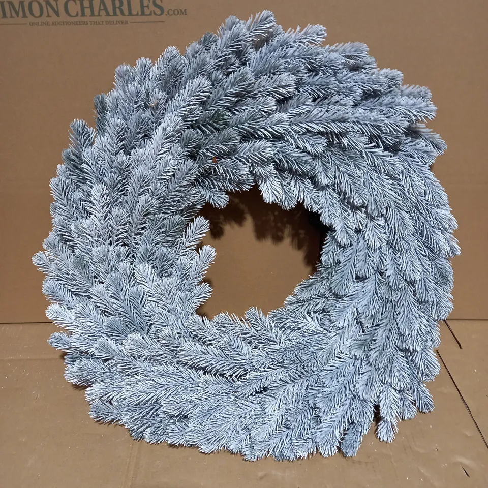 GARDEN REFLECTIONS OUTDOOR FROSTED LED WREATH