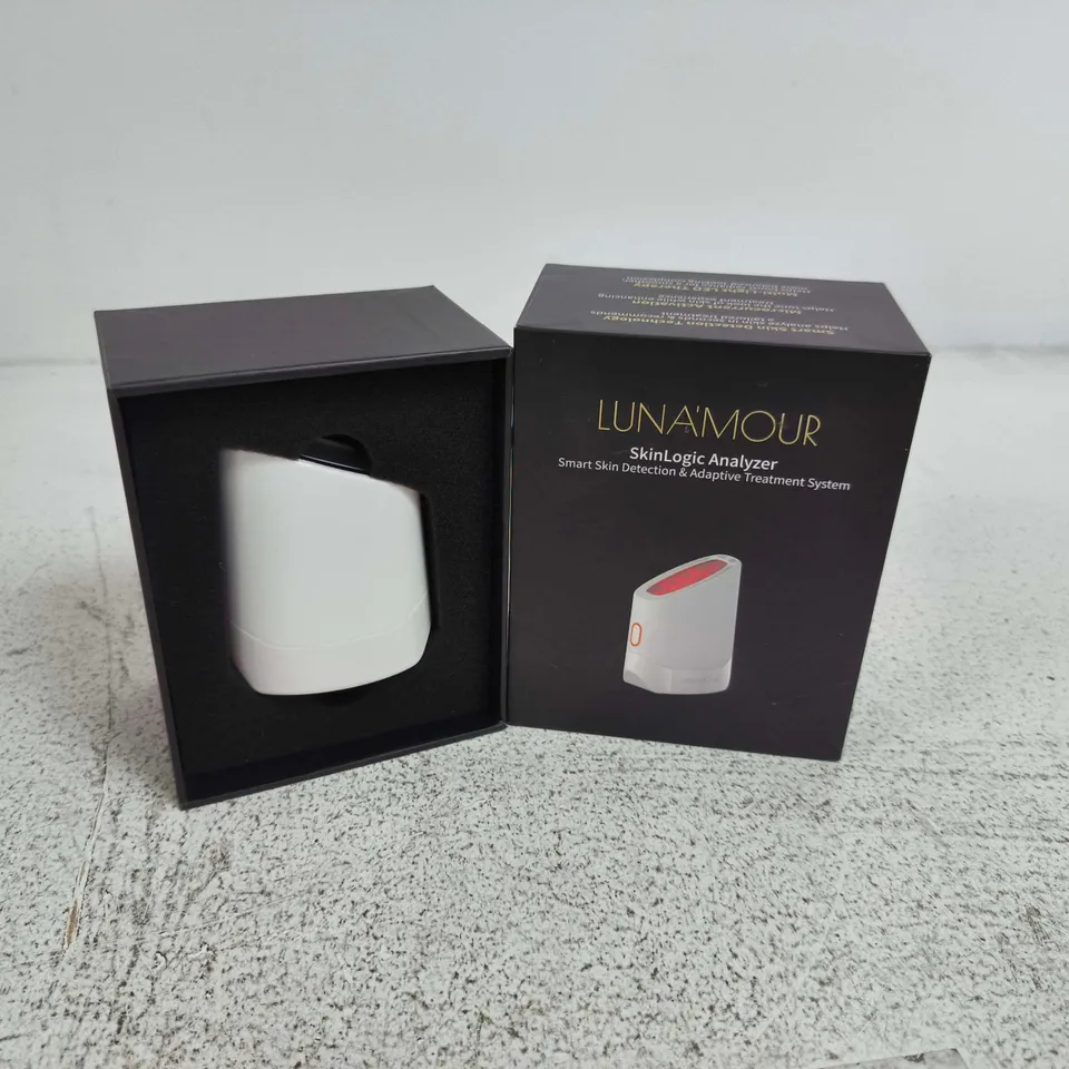 BOXED LUN'AMOUR SKINLOGIC ANALYZER