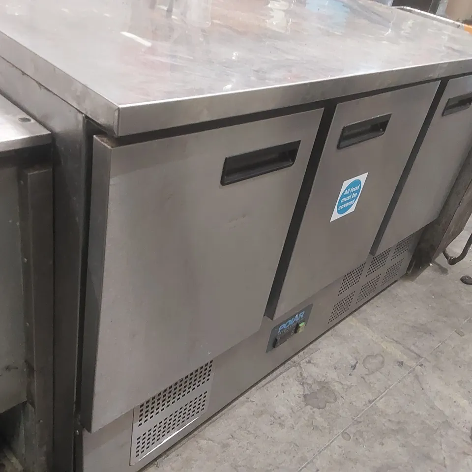 POLAR G622 COMMERCIAL TRIPLE DOOR COUNTER REFRIGERATOR