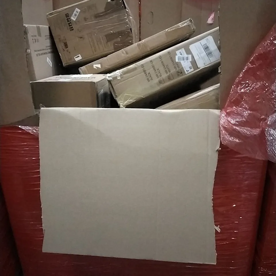 PALLET OF HOUSEHOLD ITEMS TO INCLUDE CONSOLE TABLE, TURNTABLE, SHOWER SET,CAR SEAT AND OTHER ASSORTED ITEMS...