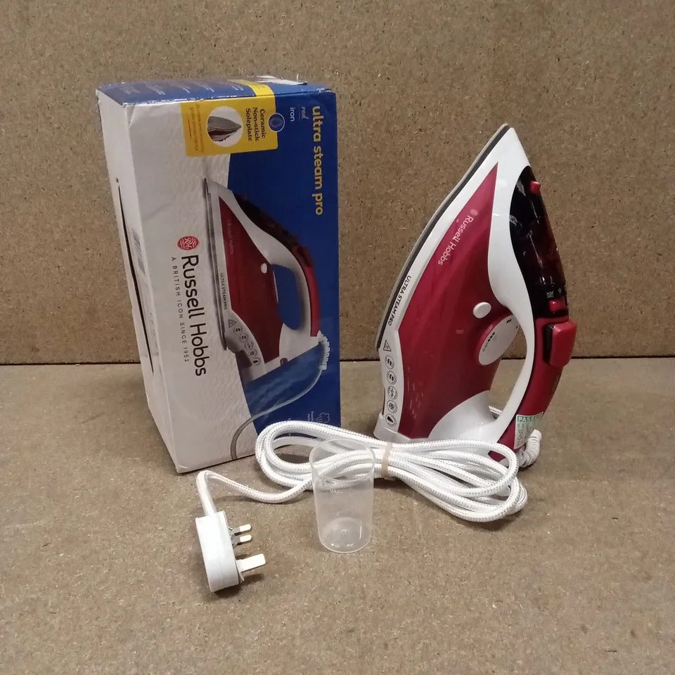 BOXED RUSSELL HOBBS 23990 2600W ULTRA STEAM PRO IRON WHITE/PINK