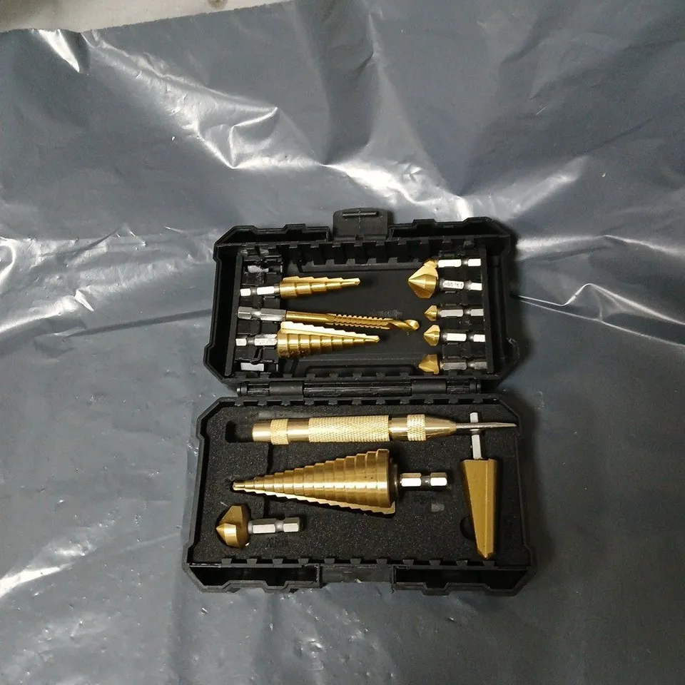 NORDWOLD 12 PIECE SET STEP DRILLS/COUNTERSINKS ETC BOXED