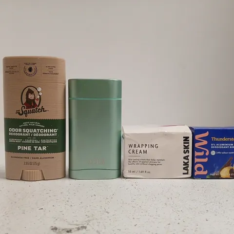 APPROXIMATELY 12 ASSORTED COSMETIC ITEMS INCLUDING VARIOUS MAKES AND BRANDS - COLLECTION ONLY