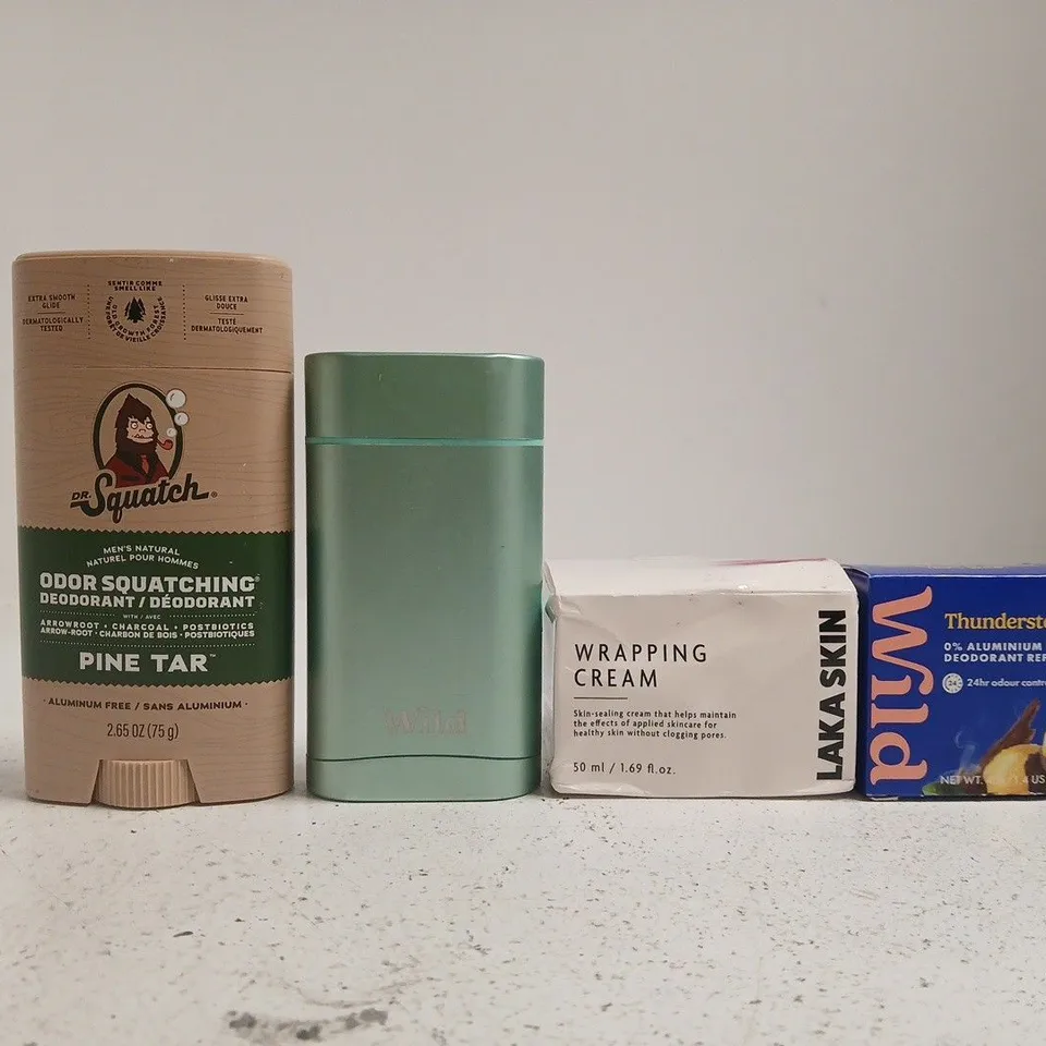 APPROXIMATELY 12 ASSORTED COSMETIC ITEMS INCLUDING VARIOUS MAKES AND BRANDS - COLLECTION ONLY
