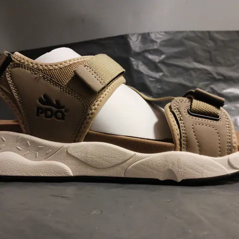 BOXED PAIR OF PDQ SANDALS IN BEIGE SIZE 10