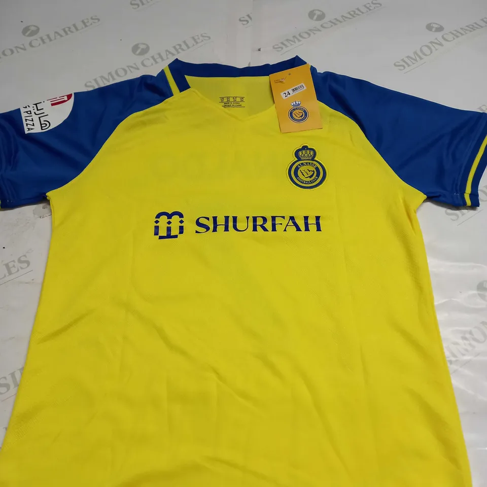 AL NASSR HOME SHIRT WITH RONALDO 7 ON THE BACK SIZE 24
