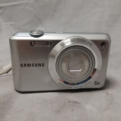 SAMSUNG ES67 DIGITAL CAMERA – 5X ZOOM, SILVER