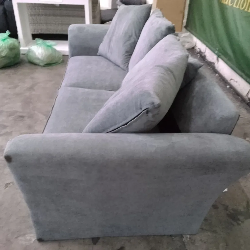 QUALITY DESIGNER 2.5 SEATER SOFA - GREY FABRIC 