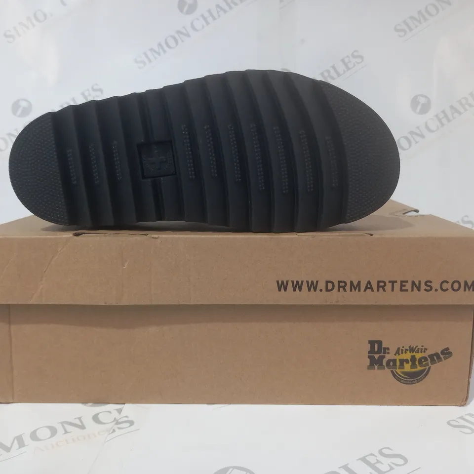 BOXED PAIR OF DR MARTENS BLAIRE OPEN TOE PLATFORM SANDALS IN BLACK UK SIZE 5
