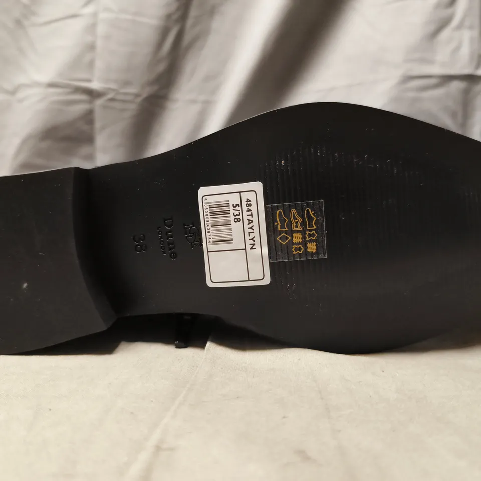 BOXED PAIR OF DUNE LONDON 484 TAYLYN KNEE-HIGH BOOTS IN BLACK SIZE 5