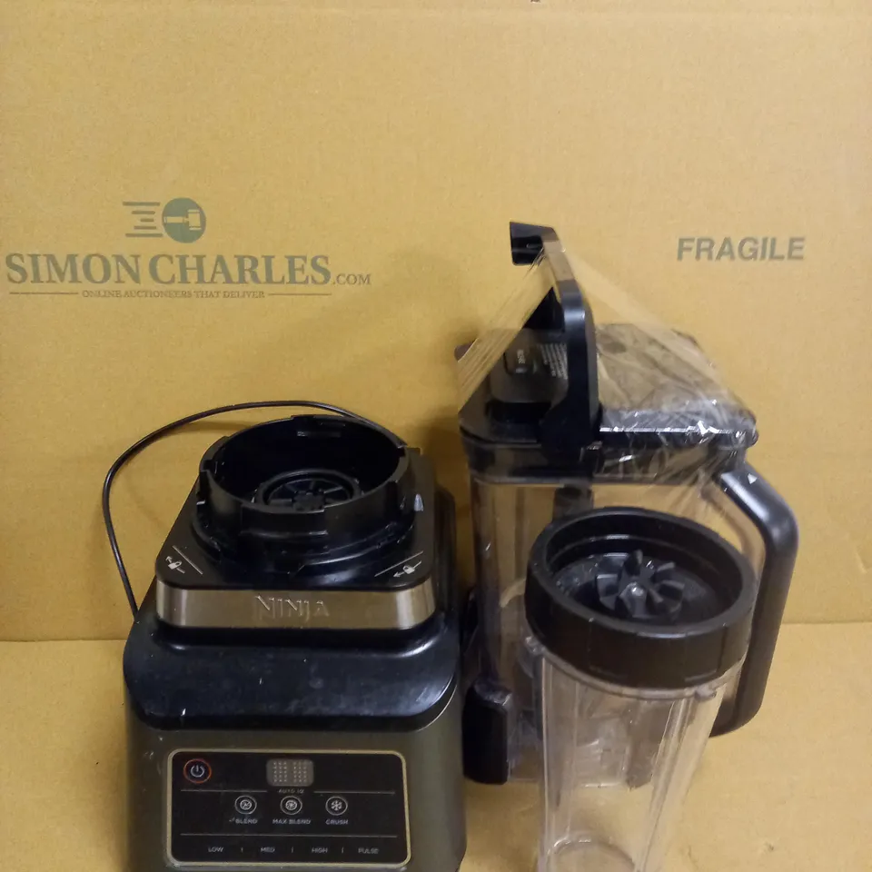 NINJA BLENDER WITH AUTO-IQ (BN750UK) BLACK/SILVER