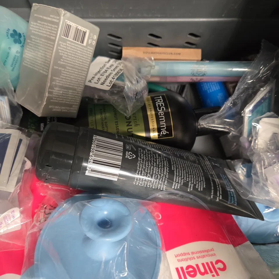 APPROX 12 ASSORTED BEAUTY PRODUCTS TO INCLUDE SQUATCH DEODORANT, DERMATICA SERUM, FEMFRESH DAILY WASH, ETC 