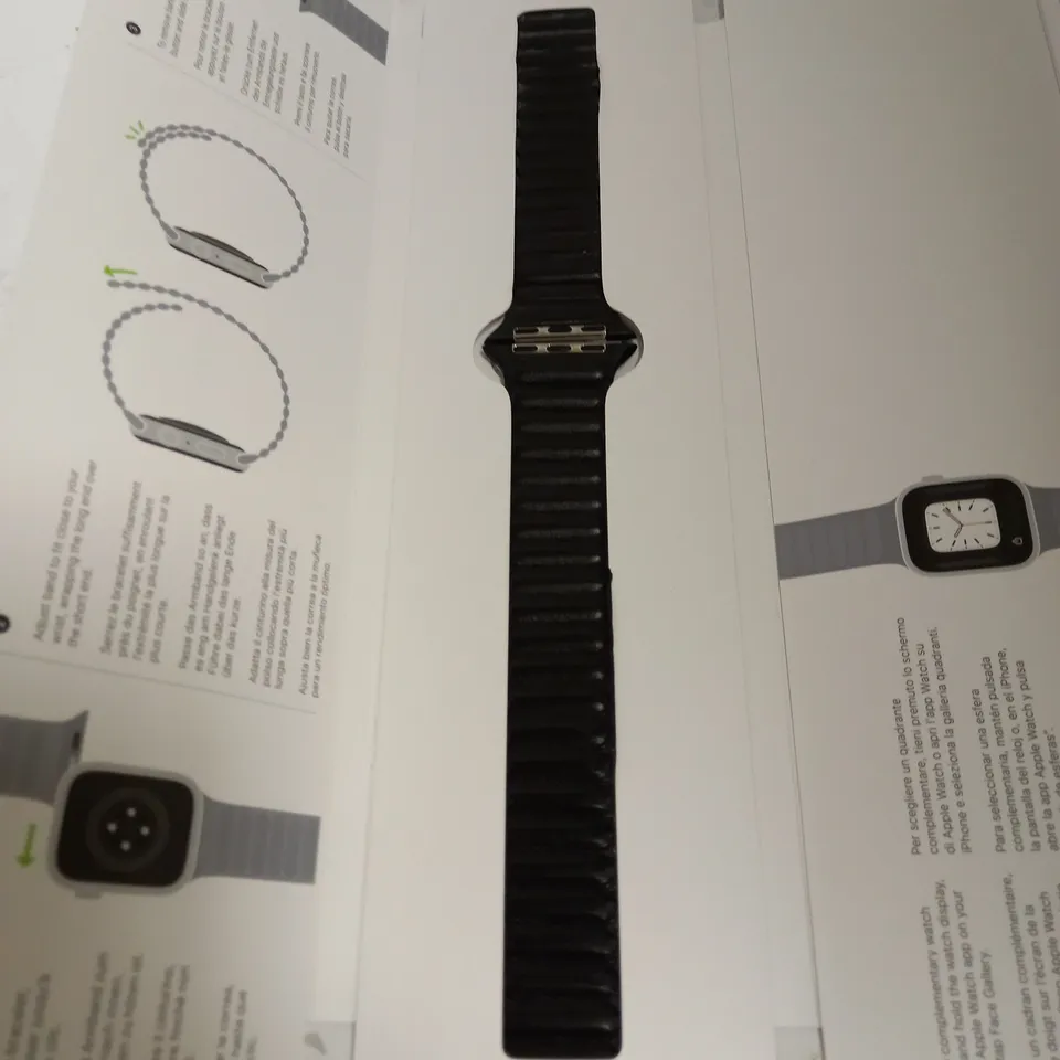 APPLE WATCH LEATHER LINK (45MM) - MIDNIGHT - M/L