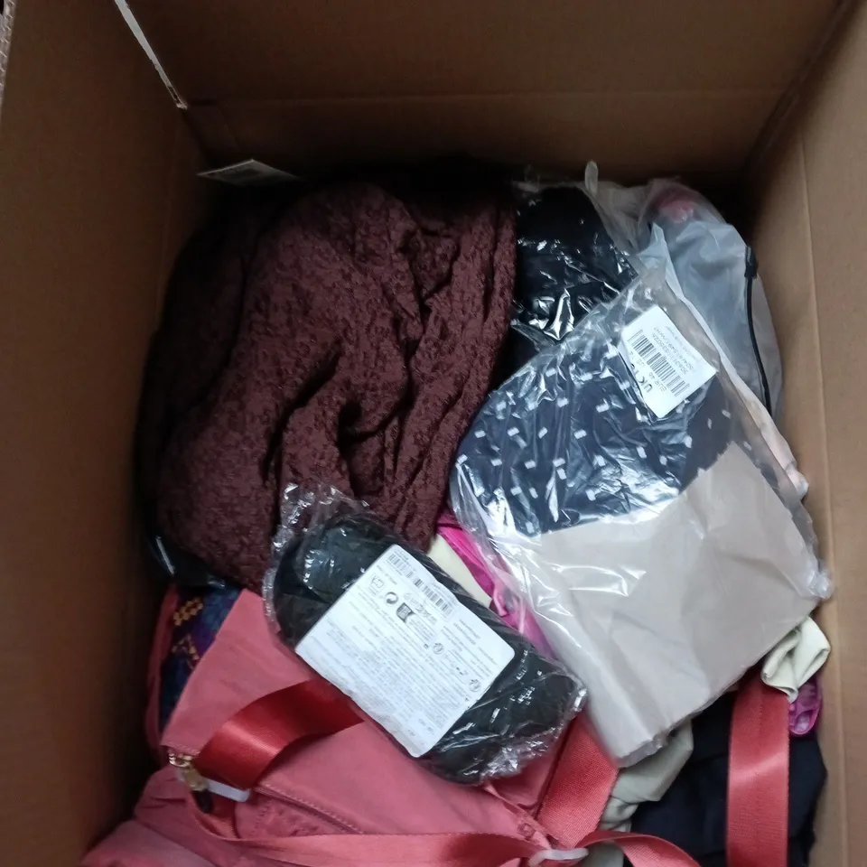 BOX OF APPROXIMATELY 25 ASSORTED CLOTHING ITEMS TO INCLUDE: BETTY JACKSON CROPPED BLAZER
