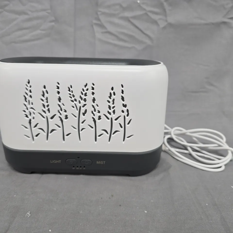 USB AROMA DIFFUSER / HUMIDIFIER – MODEL YX-1689, WHITE WITH WHEAT CUTOUTS