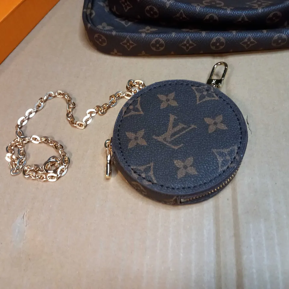 BOXED LOUIS VUITTON HANDBAG SET