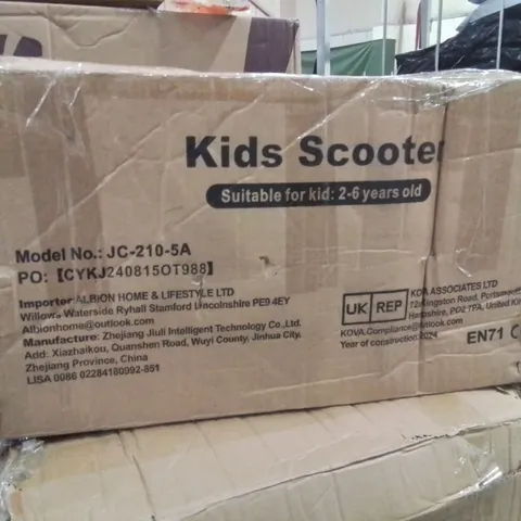 BOXED KIDS SCOOTER 