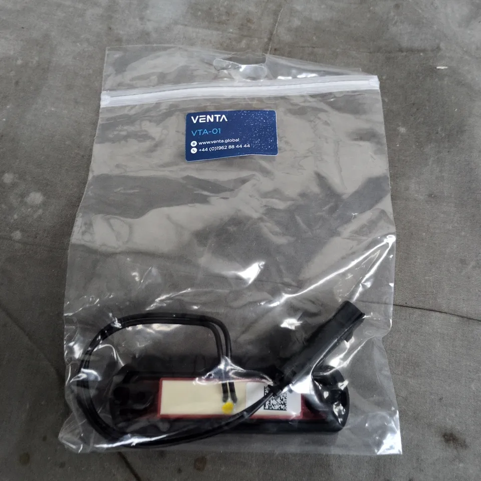 APPROXIMATELY 65 VTA-01 MARKER VEHICLE LIGHTS 