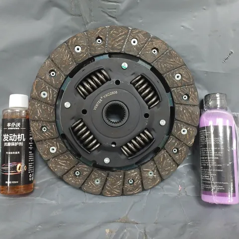 APPROXIMATELY 5 ASSORTED CAR ACCESSORIES ITEMS TO INCLUDE GRAPHENE COATING REPAIR SPRAY, CLUTCH DISC, ETC - COLLECTION ONLY