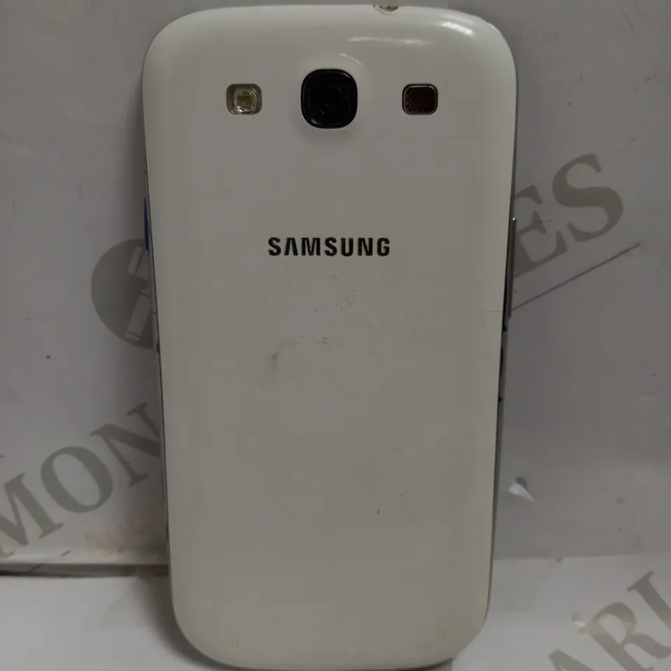 SAMSUNG GALAXY III - GTI9300 