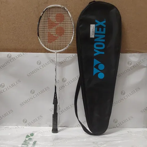 BRAND NEW YONEX ASTROX 99 PLAY BADMINTON RACQUET WITH FULL COVER (WHITE TIGER)