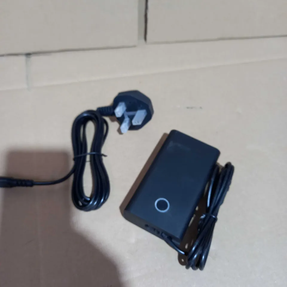 BLACKWEB 90W UNIVERSAL LAPTOP CHARGER 