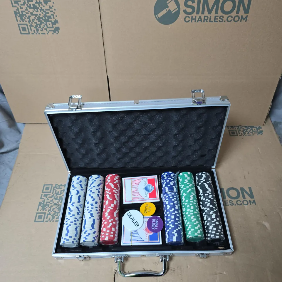 POKER CHIP SET IN ALUMINIUM CARRY CASE WITH CARDS