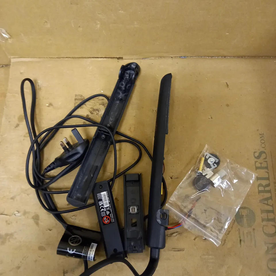GHD HAIR STRAIGHTENERS