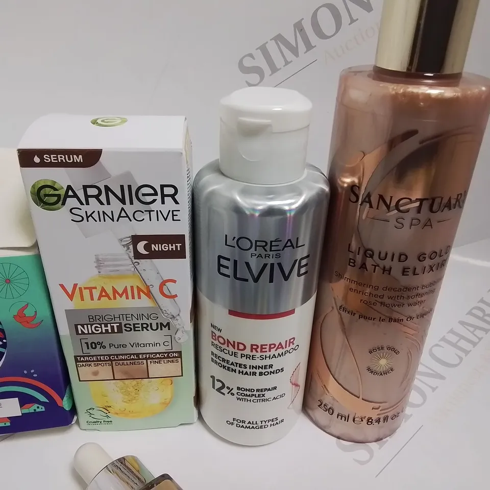 LOT OF 7 ASSORTED BEAUTY ITEMS TO INCLUDE LOREAL AND GARNIER 