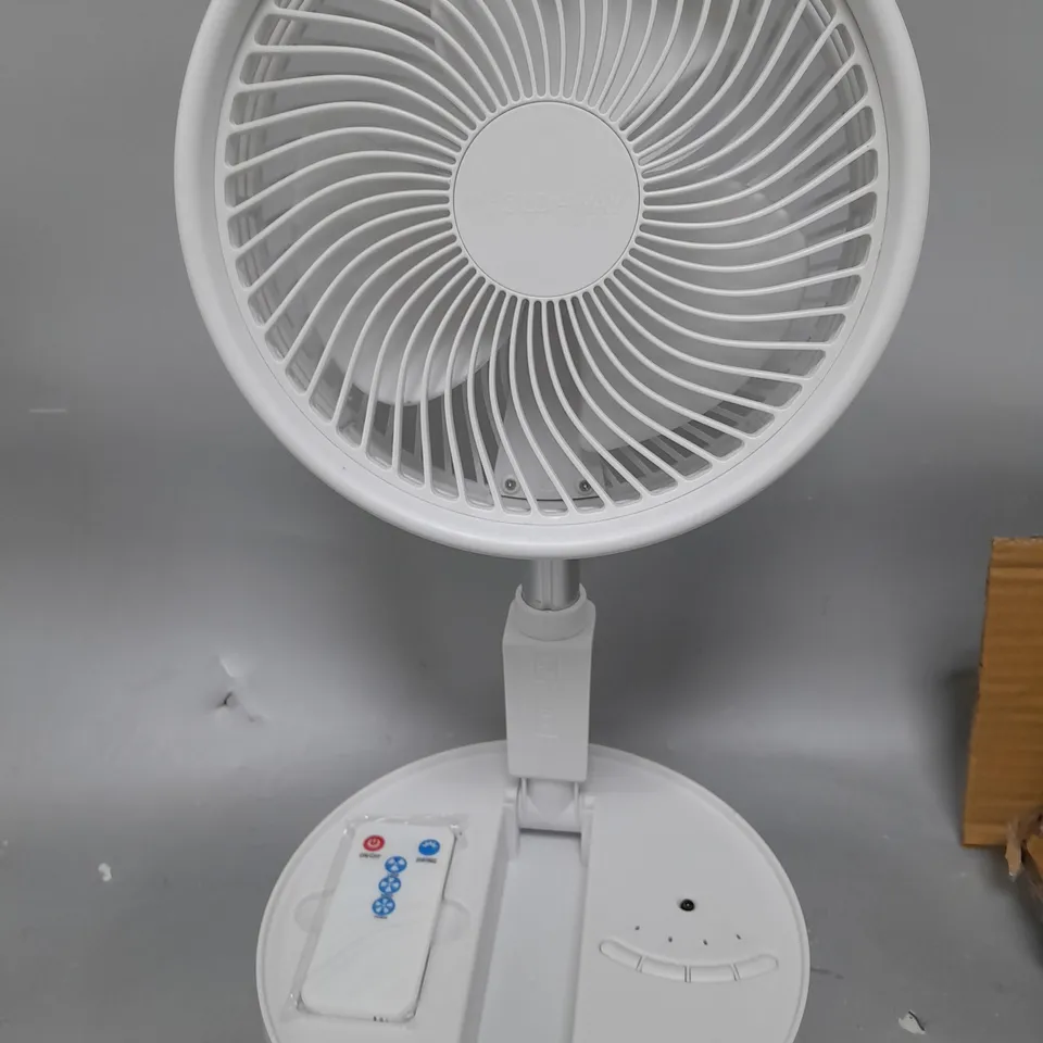 BOXED BELL & HOWELL OSCILLATING FOLDING RECHARGEABLE FAN, WHITE