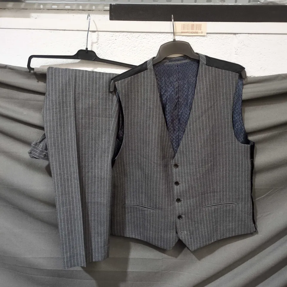 NEXT SIGNATURE PREMIUM TAILORING MENS 3PCE GREY PINSTRIPE SUIT - 44S/46R/36S