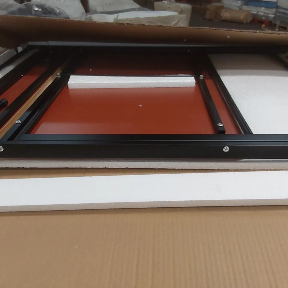 PALLET CONTAINING A LARGE ASSORTMENT OF FURNITURE ITEMS