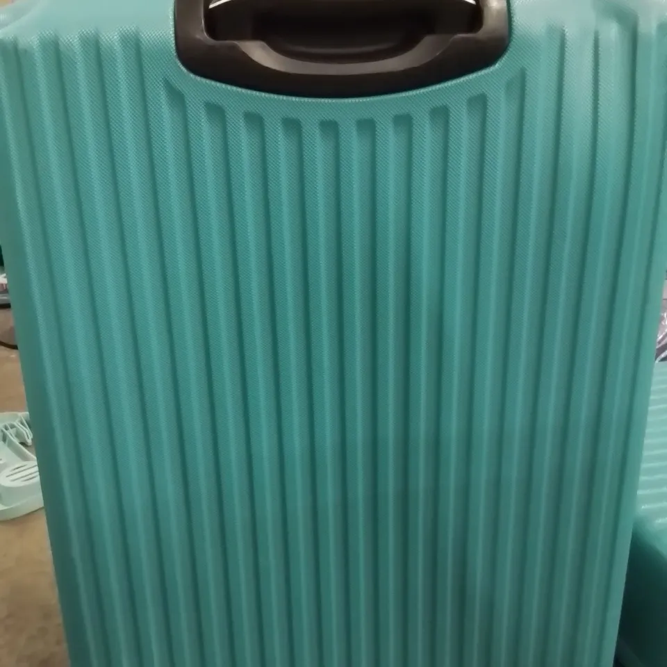 LUGG TRAVEL SUITCASE 