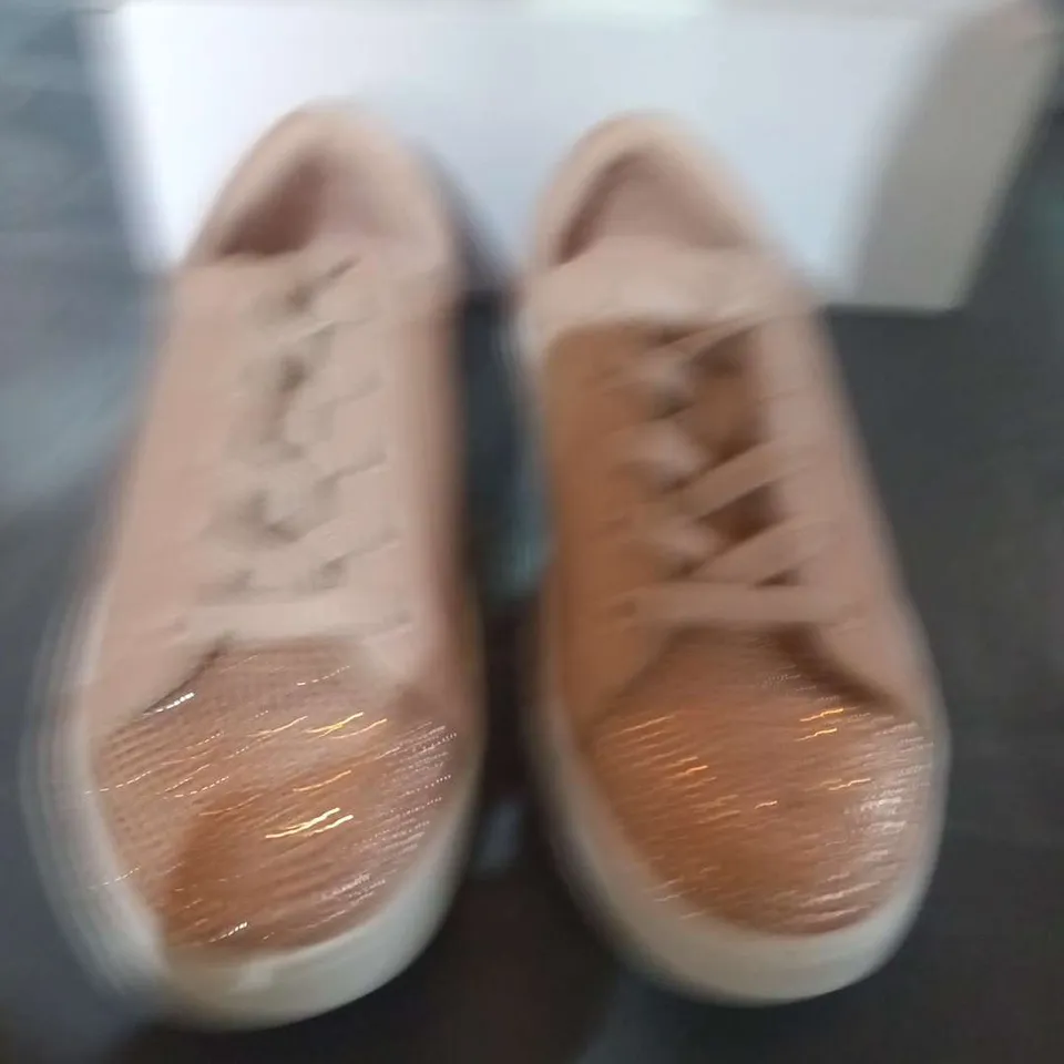 BOXED ALDO BRERIRIA PALE PINK SYNTHETIC SNEAKERS SIZE 3