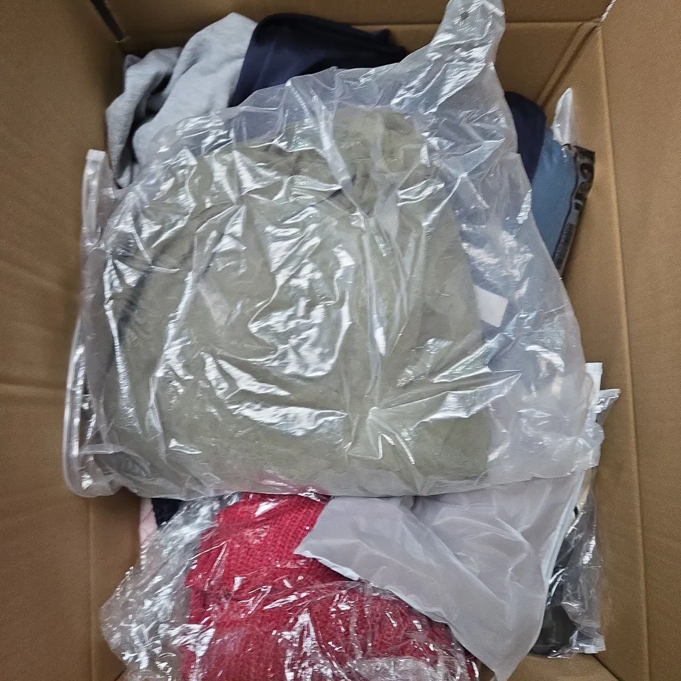 LARGE BOX OF ASSORTED CLOTHING ITEMS IN VARIOUS SIZES, STYLES AND COLOUR 