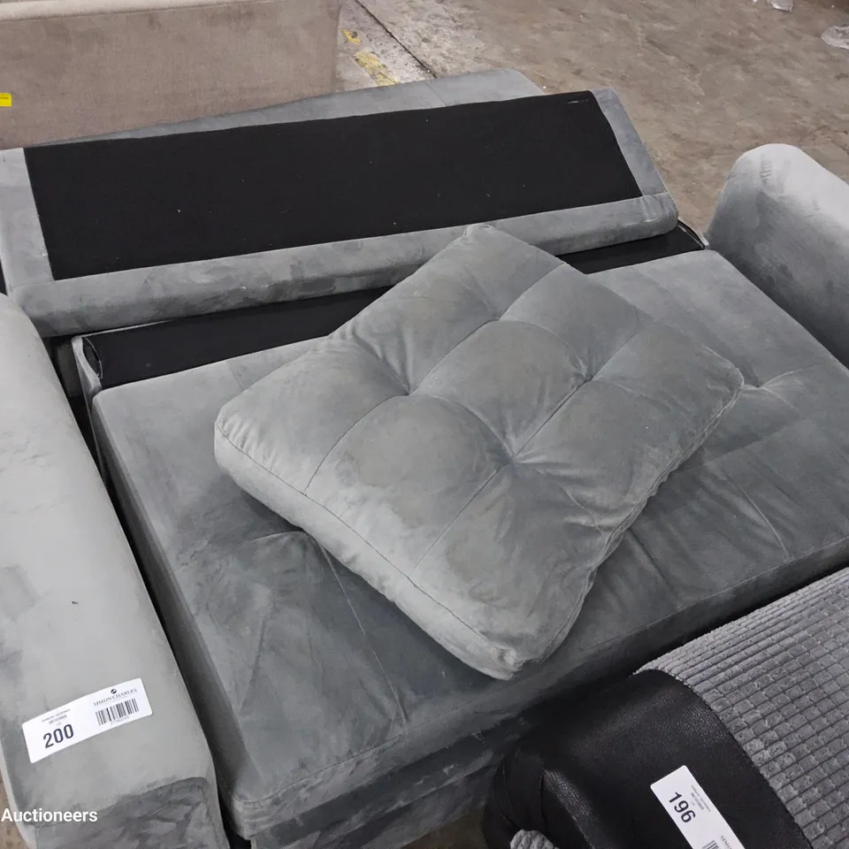 TWO 2 SEATER BASE UNITS