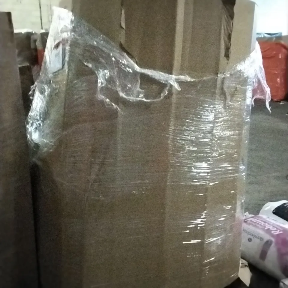 PALLET OF ASSORTED ITEMS INCLUDING SLUMBERDOWN PILLOWS, YOGA MAT, SILENTNIGHT DUVET, SIDE PANEL, CRUSHED VELVET BEDSPREAD