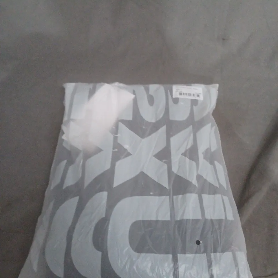 BAGGED 2XU AERO HI-RISE WOVEN JOGGERS - SIZE L