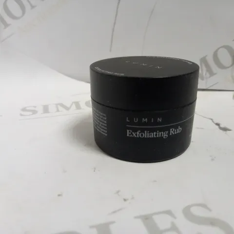 LUMIN EXFOLIATING RUB