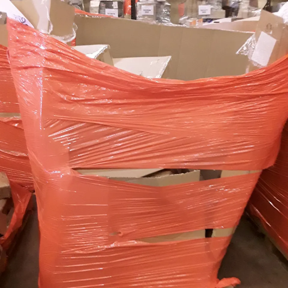 PALLET OF ASSORTED PRODUCTS INCLUDING STEP LADDER, PARASOL BASE, HOMIDEC DRYING RACK, AIR FRYER WITH VISIBLE WINDOW