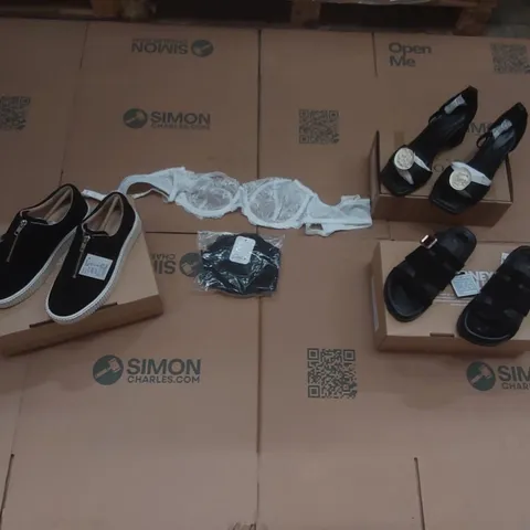 PALLET CONTAINING APPROXIMATELY 280x BRAND NEW ASSORTED DESIGNER CLOTHING ITEMS AND SHOES INCLUDING: JD WILLIAMS SHOES, JOANNA HOPE HIGH HEELS, ANTHOLOGY SANDALS, PRETTY SECRETS BRAS ECT
