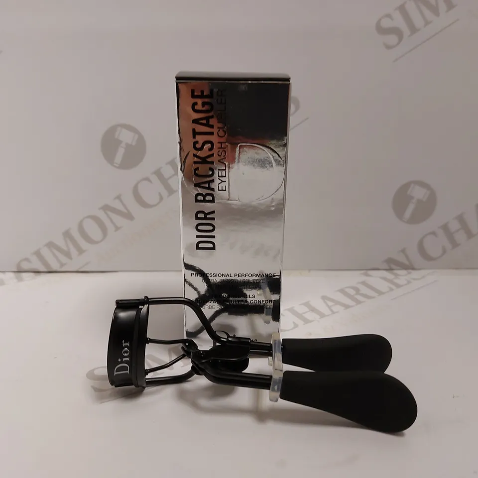 DIOR BACKSTAGE EYELASH CURLER