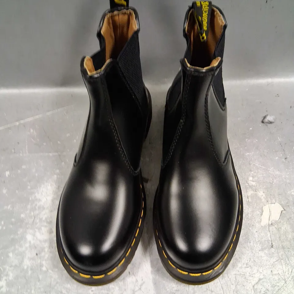 DR MARTENS BLACK BOOTS SIZE 