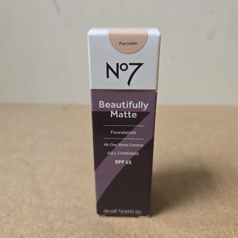BOXED AND SEALED NO7 BEAUTIFULLY MATTE FOUNDATION PORCELAIN (28ML)