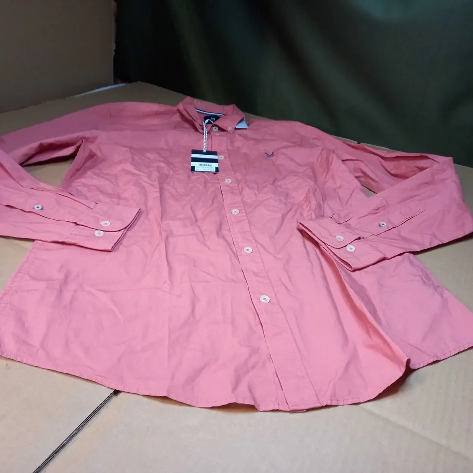 CREW CLOTHING COMPANY SMITH GARMENT DYE RED SHIRT - MEDIUM